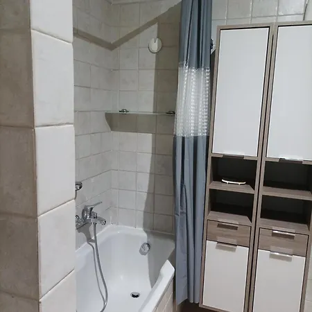 A...mikimari Apartman Quartu SantʼElena